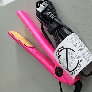 CHI Dream in Color Hot Pink 1" Flat Iron New
